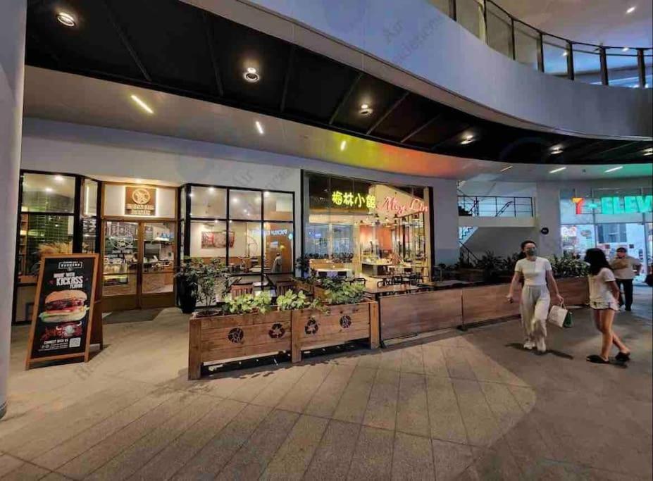 Apartment In Air Residences, Makati With Wifi, Netflix, Pool, Mall And More Manila Exterior foto