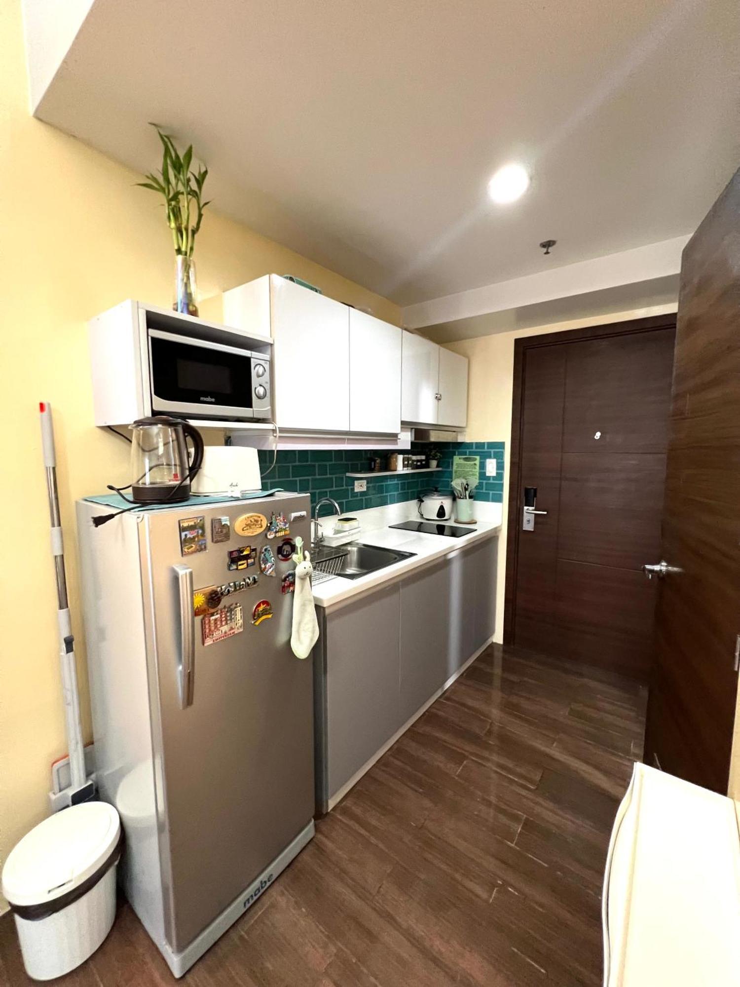 Apartment In Air Residences, Makati With Wifi, Netflix, Pool, Mall And More Manila Exterior foto