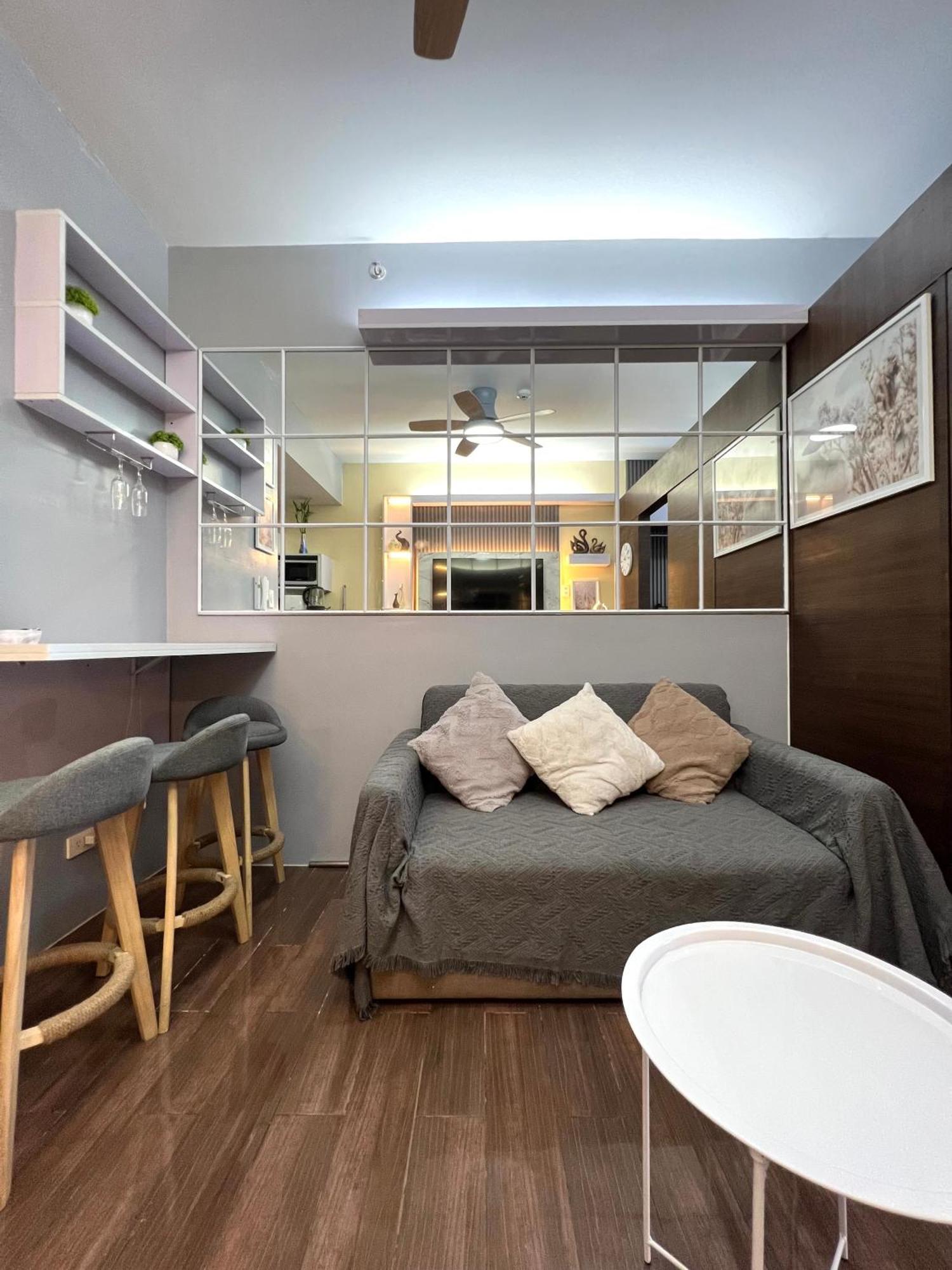 Apartment In Air Residences, Makati With Wifi, Netflix, Pool, Mall And More Manila Exterior foto